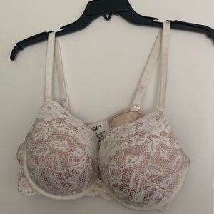 Torrid Push-up Plunge bra cream lace bra 42D